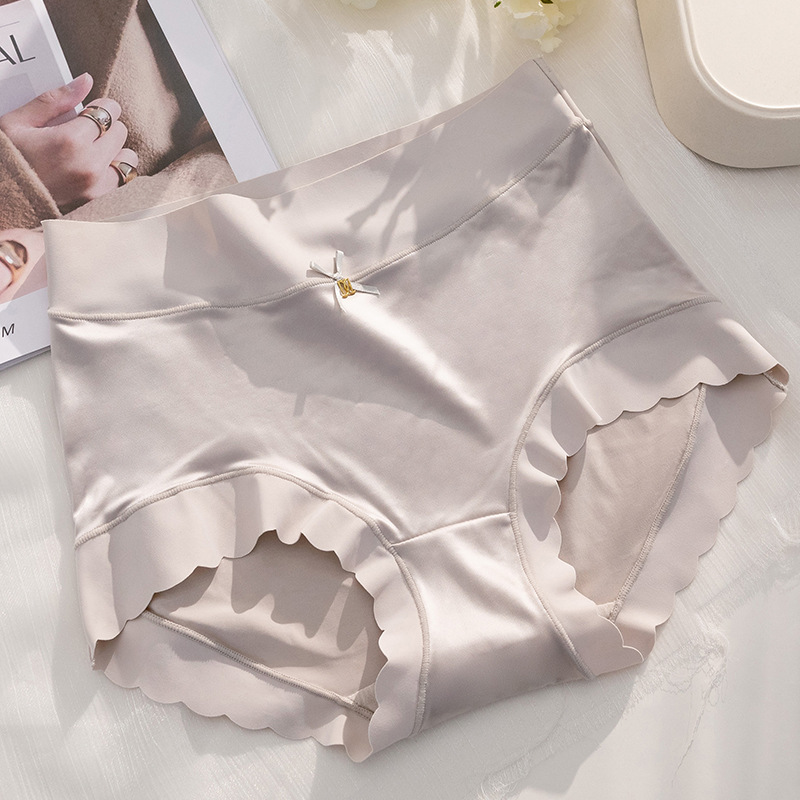 SilkComfort™ Hygienische Seidenunterwäsche – Frisch und Sicher durch den Tag