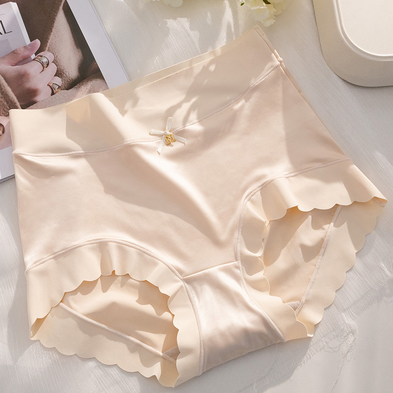 SilkComfort™ Hygienische Seidenunterwäsche – Frisch und Sicher durch den Tag