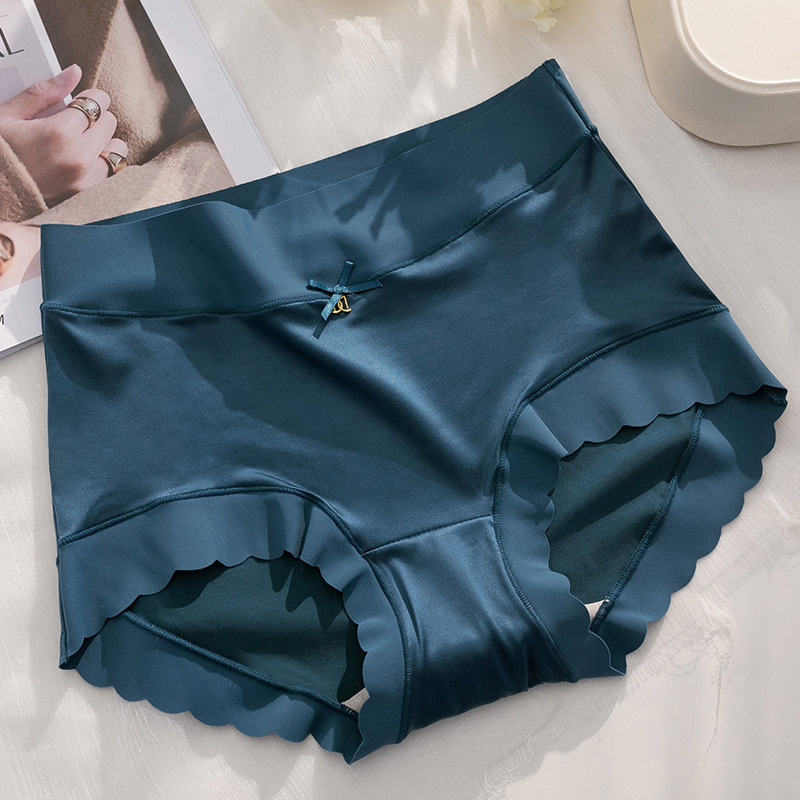 SilkComfort™ Hygienische Seidenunterwäsche – Frisch und Sicher durch den Tag